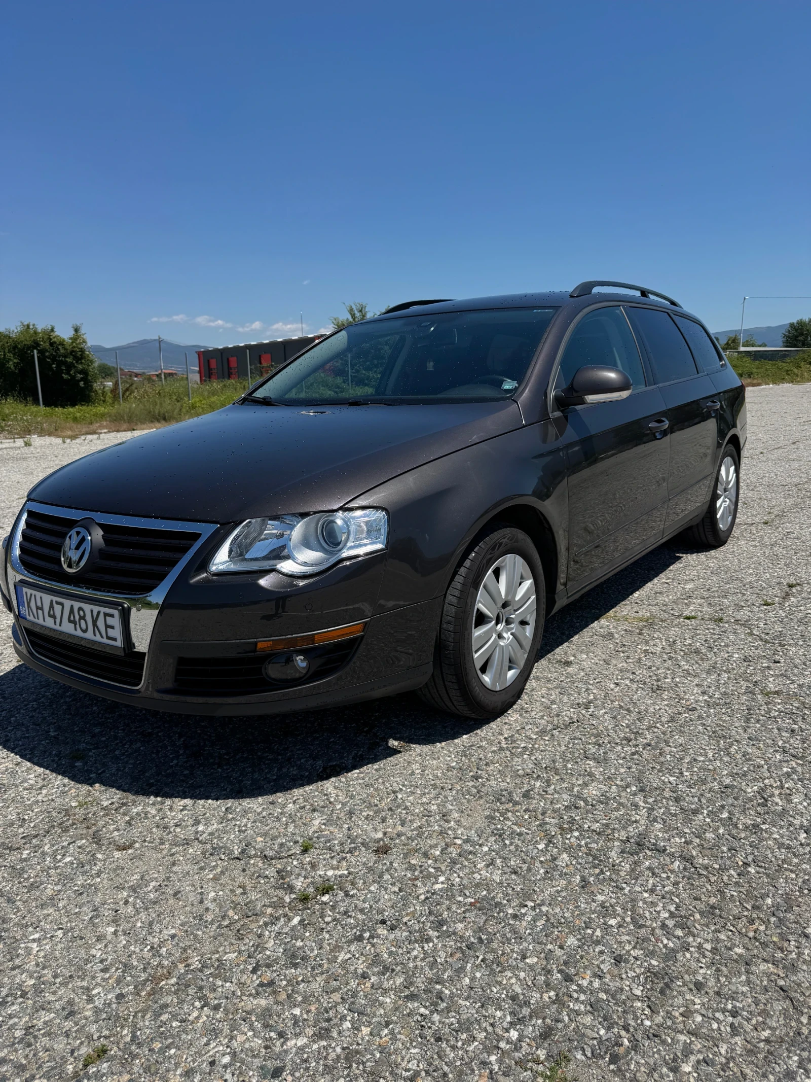 VW Passat 1.6 BSE 102кс