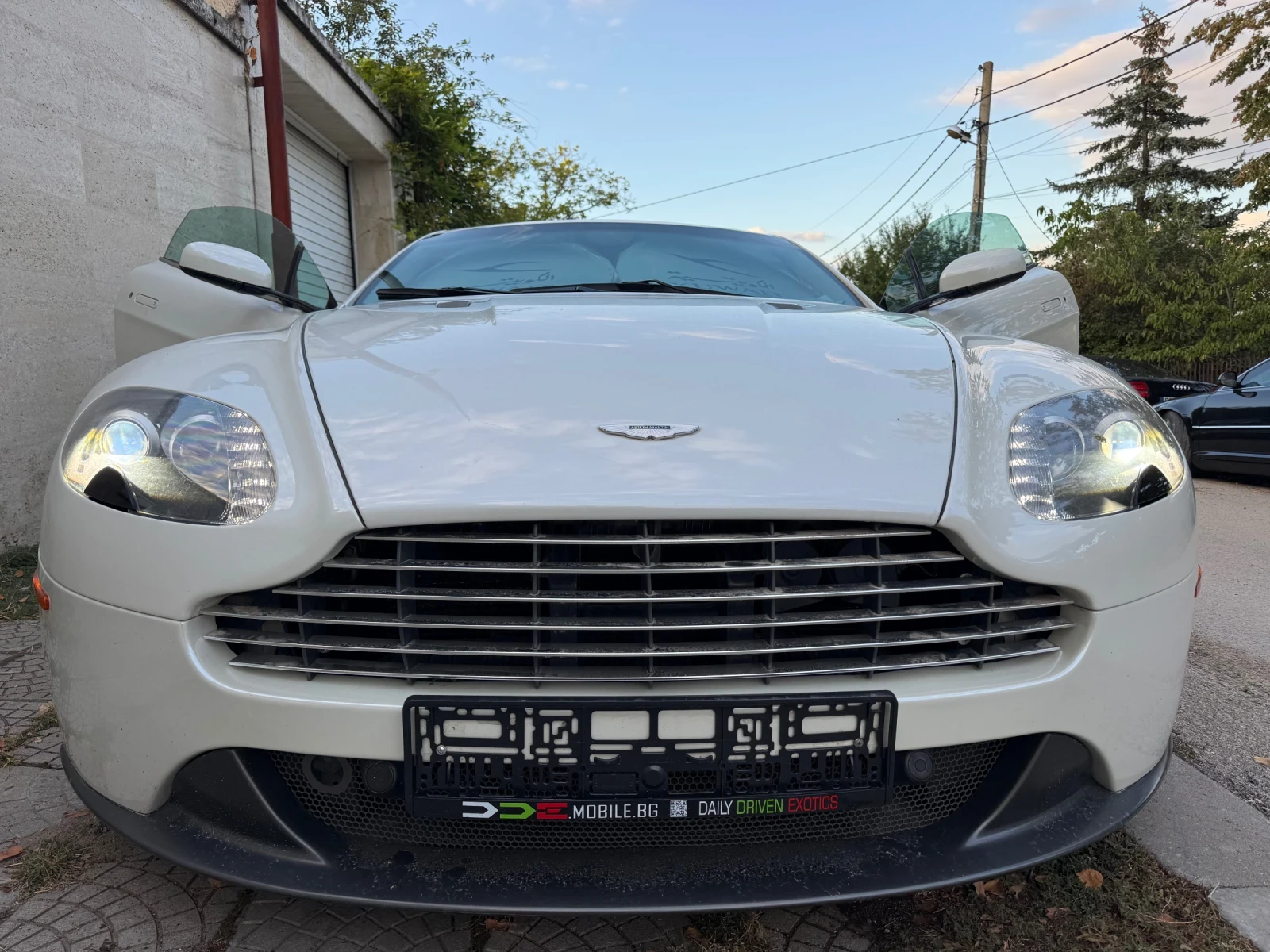 Aston Martin V8 Vantage СЕРВИЗ* ЗАЩИТНО ФОЛИО* LIMITED Edition SP10* 