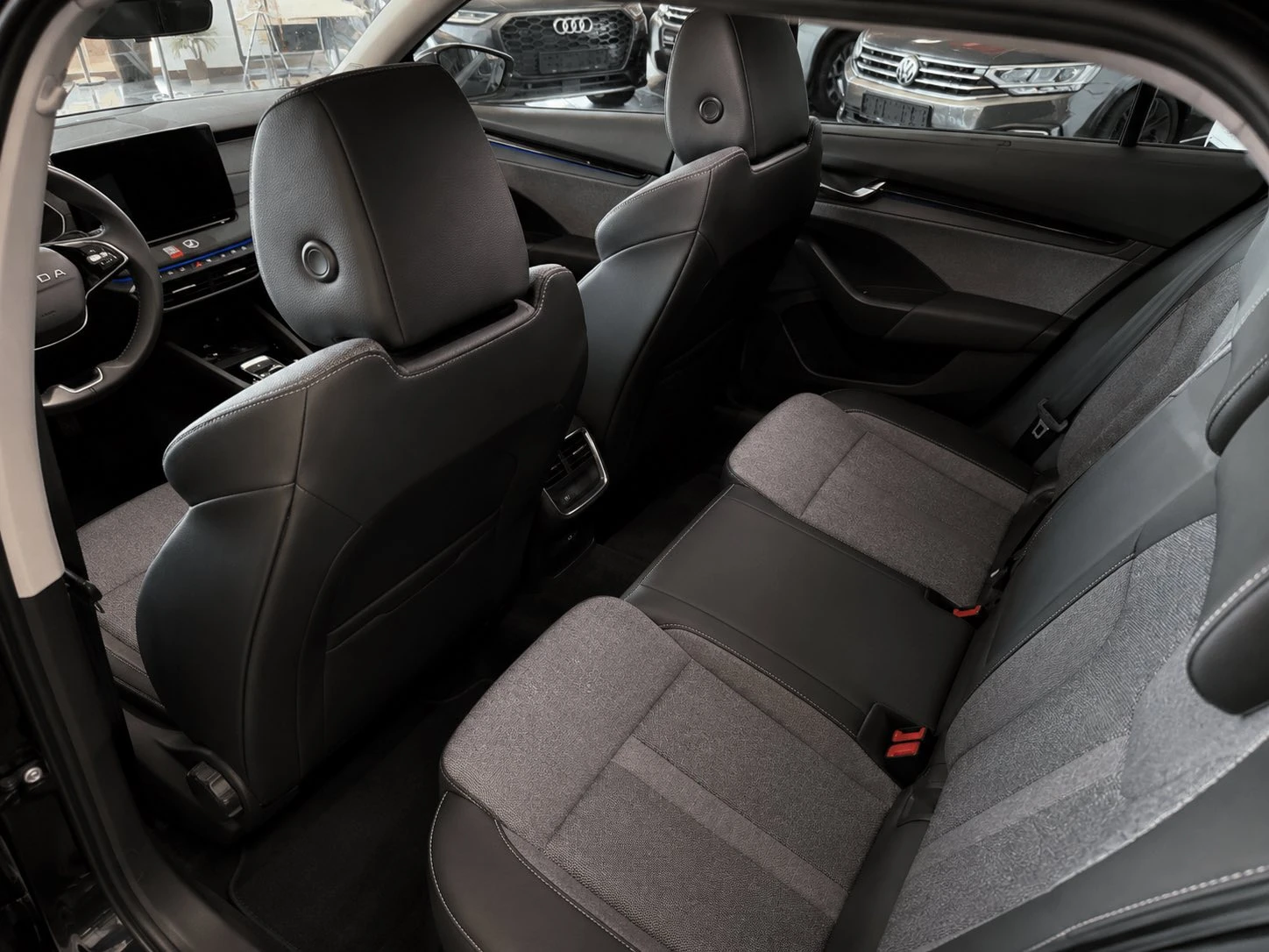 Skoda Octavia 2.0 | DSG |  | Mobile.bg � ����������� 11