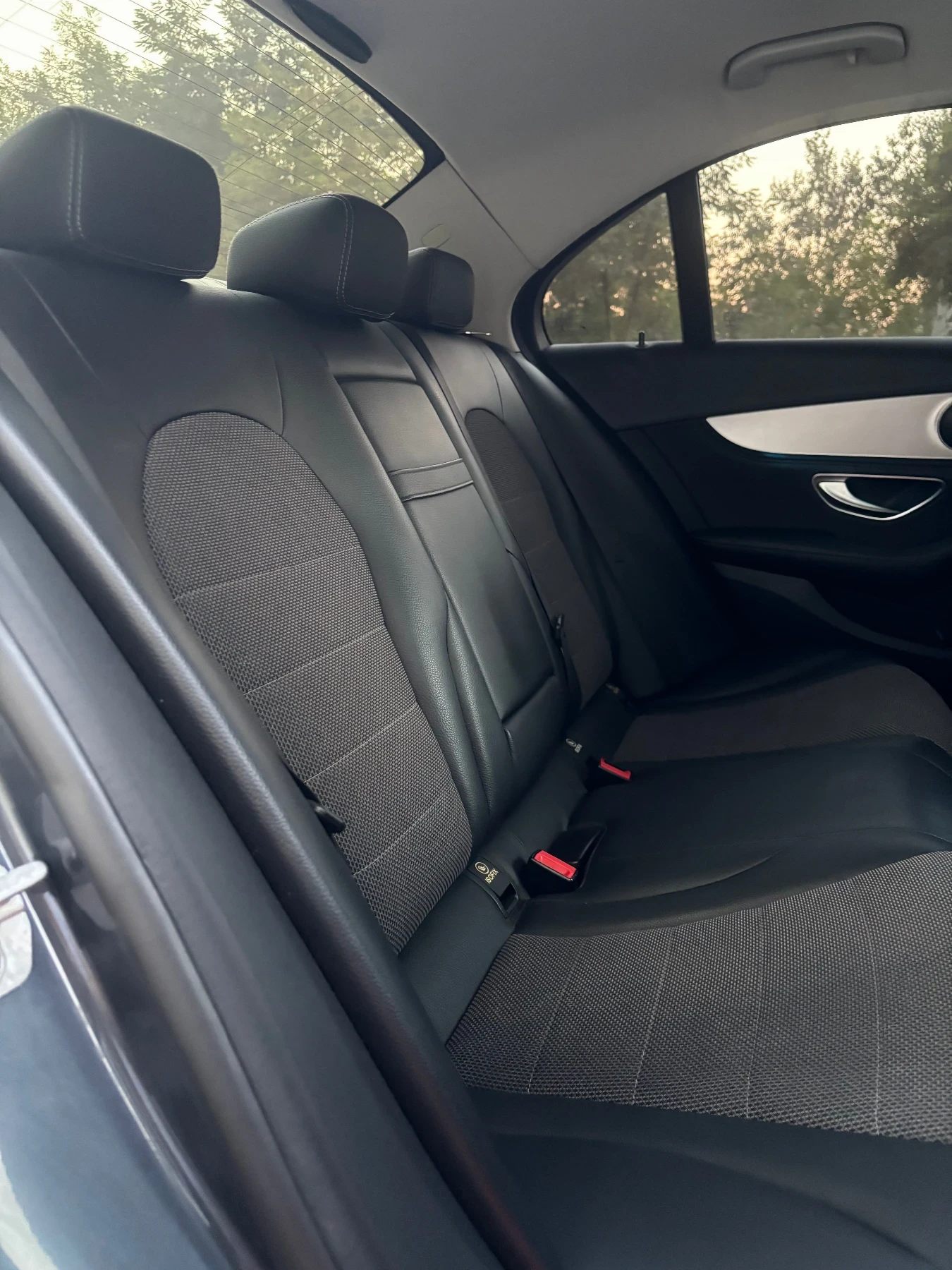 Mercedes-Benz C 220, снимка 9 - Автомобили и джипове - 55631542