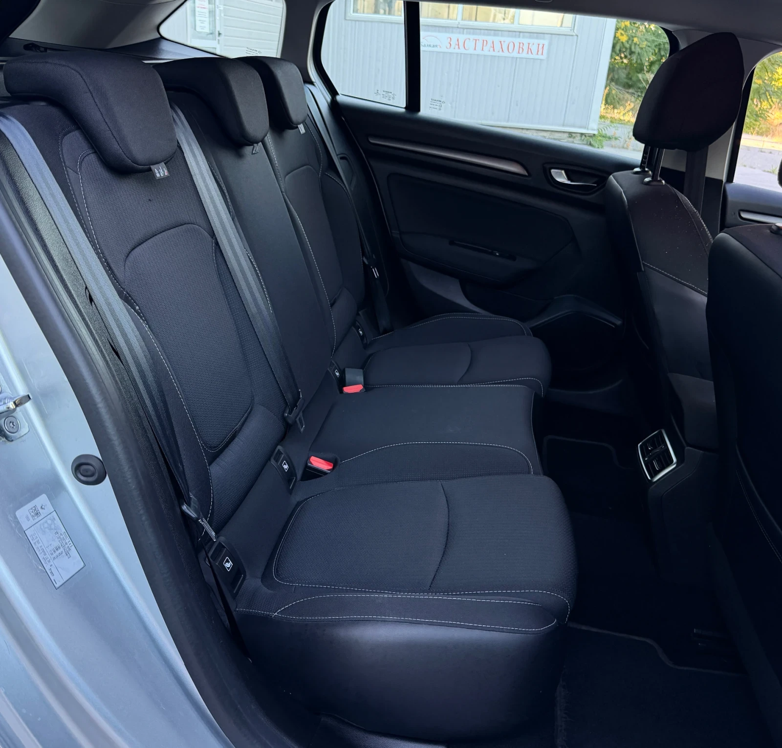 Renault Megane 58000км / keyless / Автоматик, снимка 11 - Автомобили и джипове - 55694533