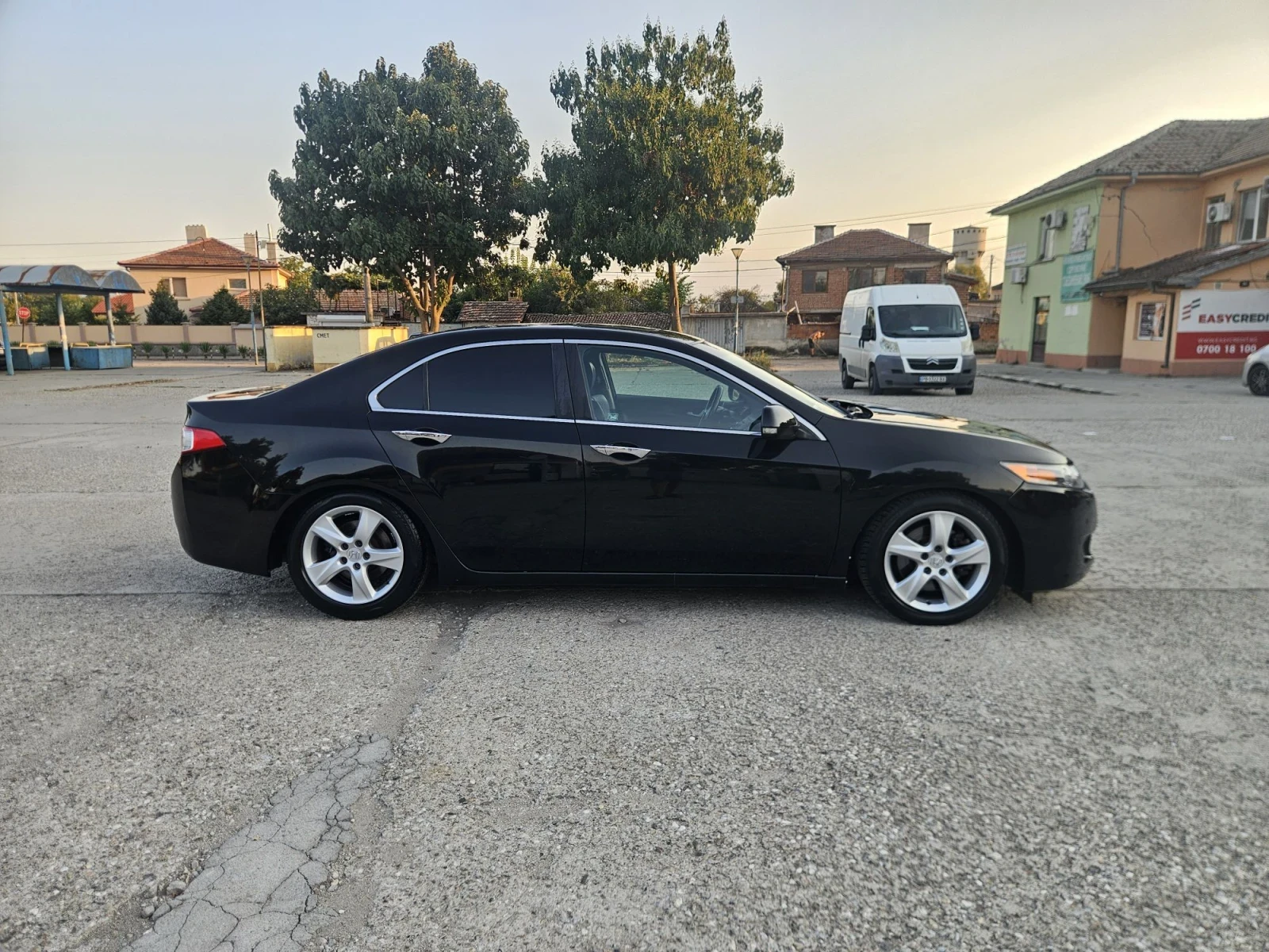 Honda Accord 2.4Executive, снимка 7 - Автомобили и джипове - 56087643