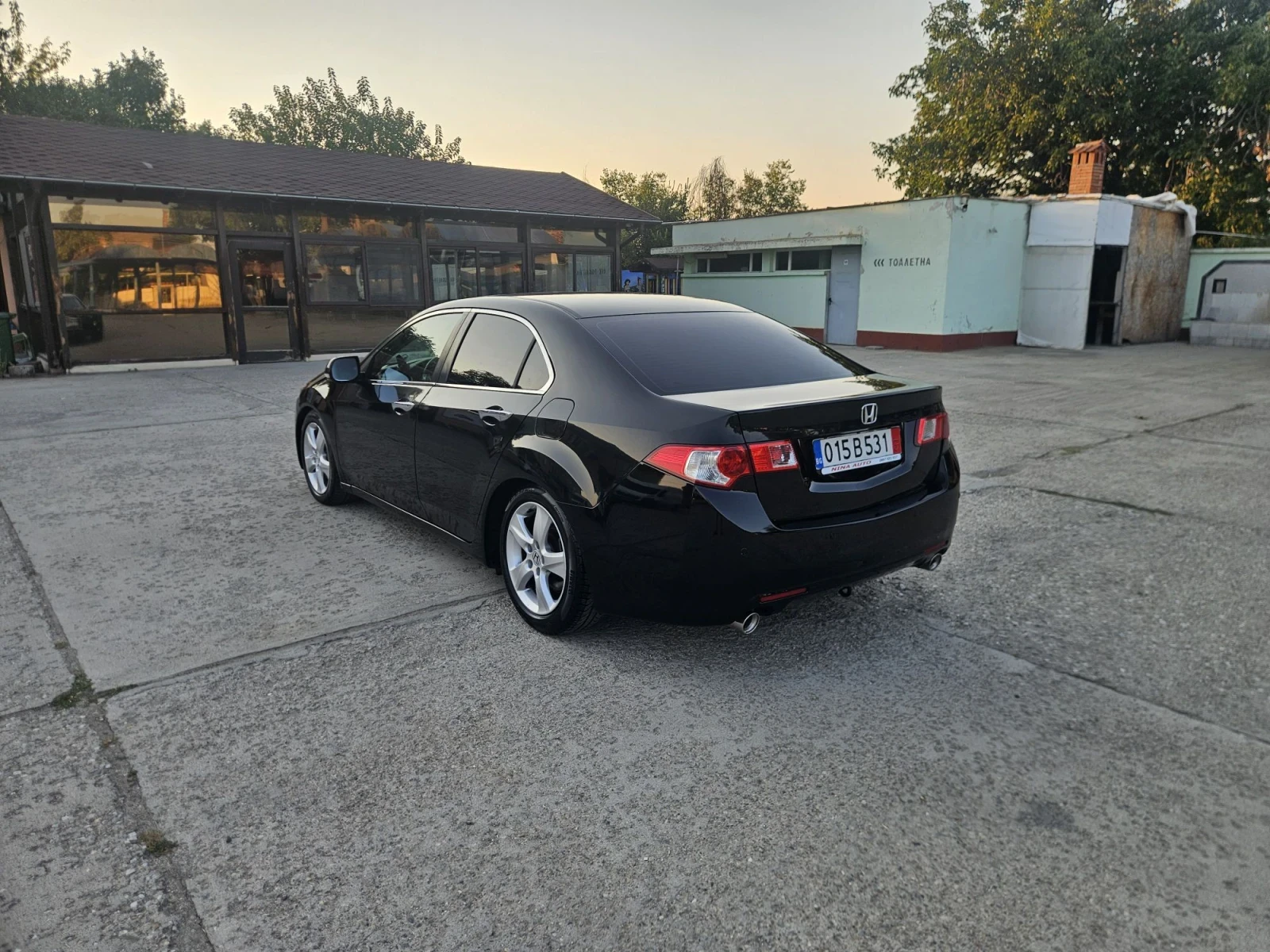 Honda Accord 2.4Executive, снимка 4 - Автомобили и джипове - 56087643