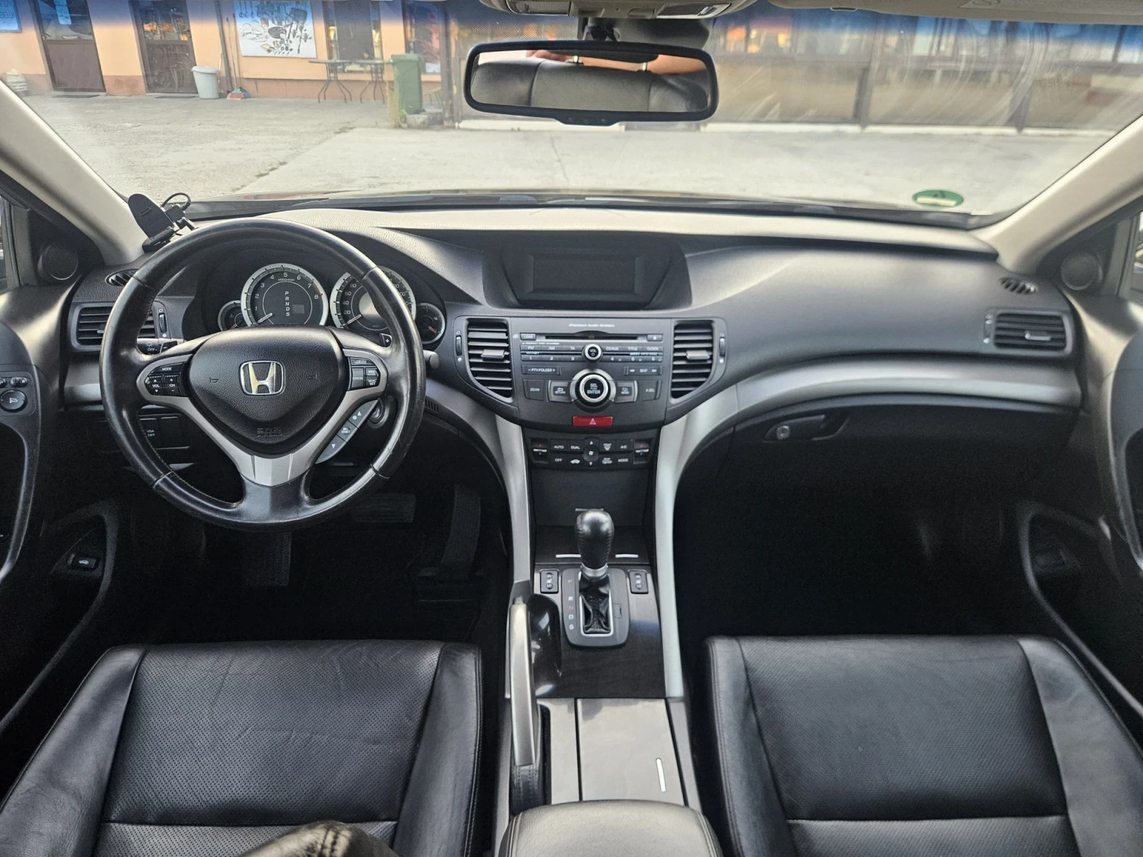 Honda Accord 2.4Executive, снимка 10 - Автомобили и джипове - 56087643