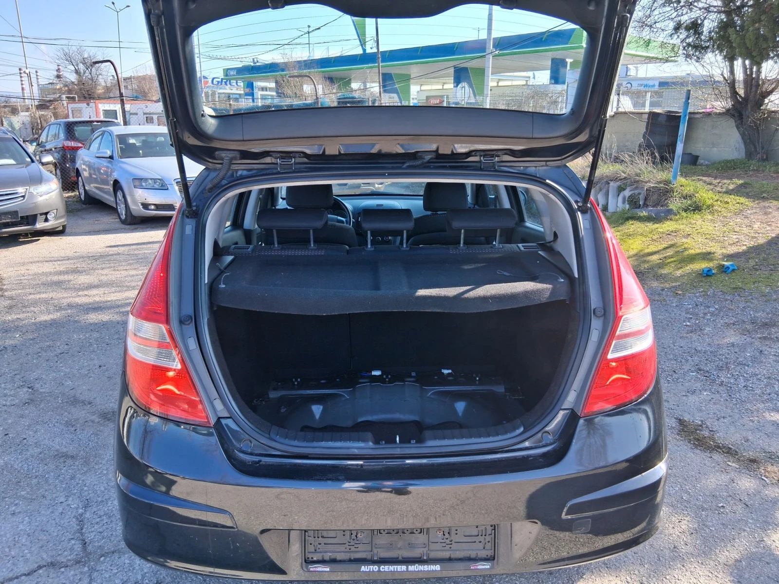 Hyundai I30 1.6 PREMIUM , снимка 7 - Автомобили и джипове - 56223169
