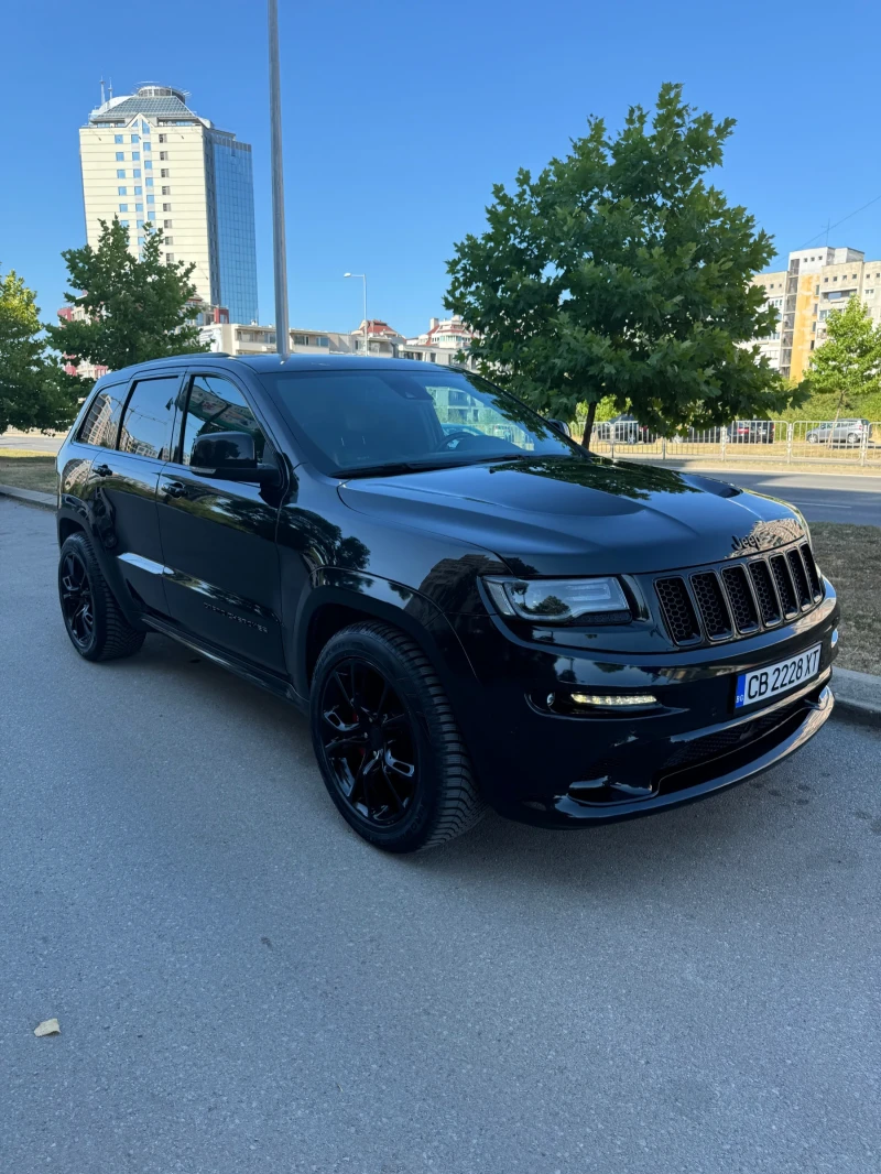 Jeep Grand cherokee SRT КАПАРИРАН, снимка 3 - Автомобили и джипове - 48520592