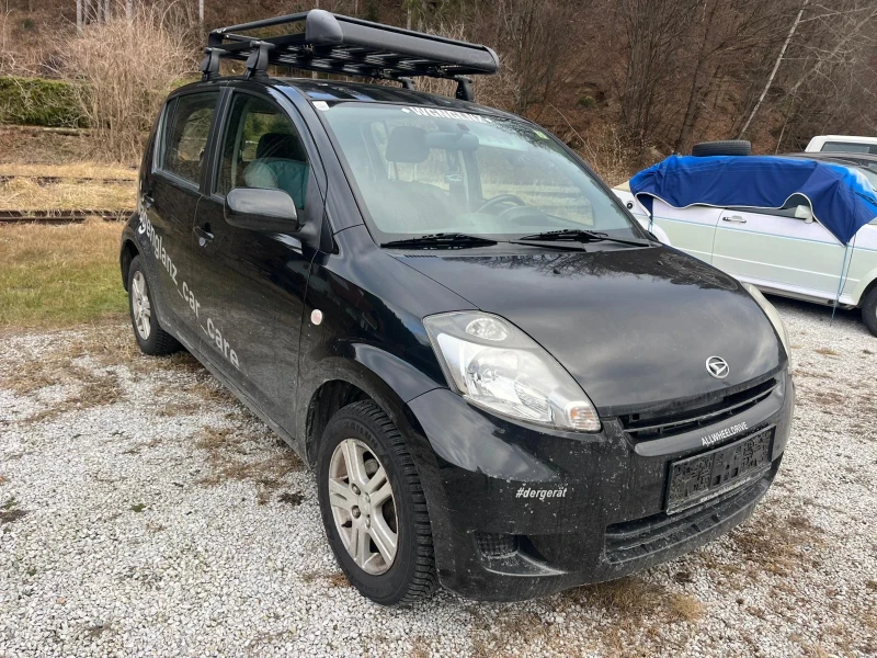 Daihatsu Sirion 4х4, снимка 1 - Автомобили и джипове - 48759966