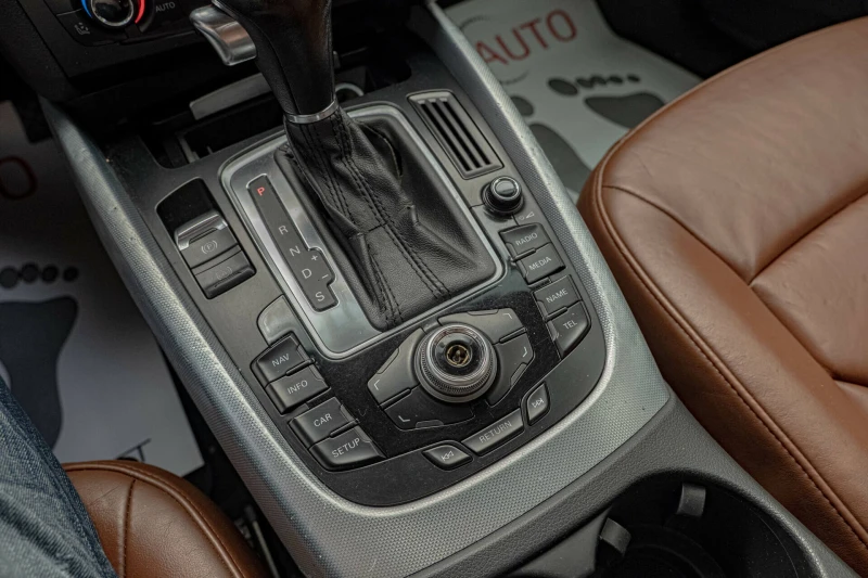 Audi Q5 3.0TDI/Xenon/Navi/PDC/F1, снимка 10 - Автомобили и джипове - 50985470
