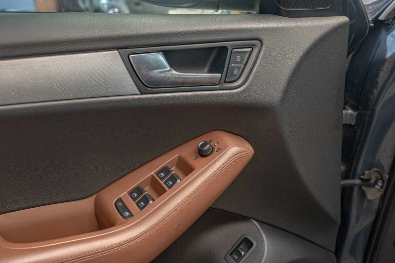 Audi Q5 3.0TDI/Xenon/Navi/PDC/F1, снимка 9 - Автомобили и джипове - 50985470