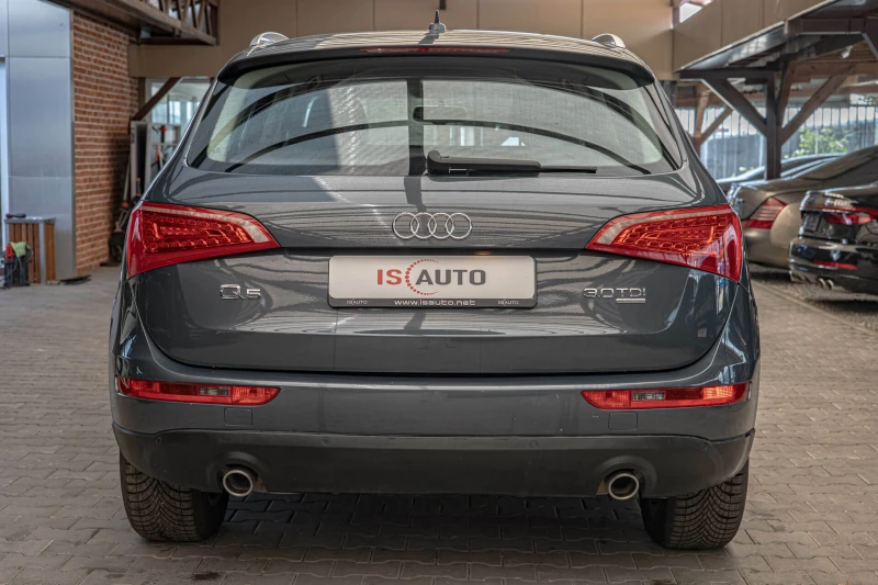 Audi Q5 3.0TDI/Xenon/Navi/PDC/F1, снимка 4 - Автомобили и джипове - 50985470