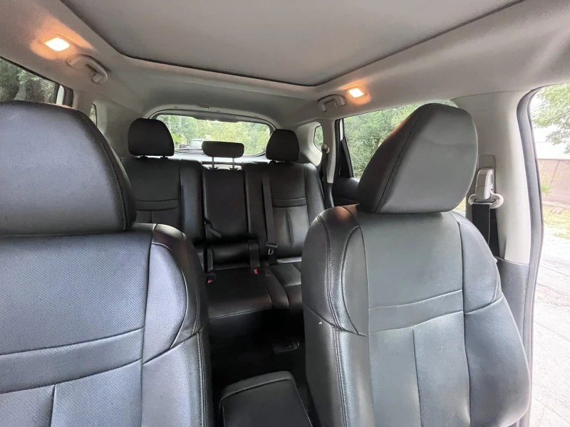 Nissan Rogue, снимка 8 - Автомобили и джипове - 52718036