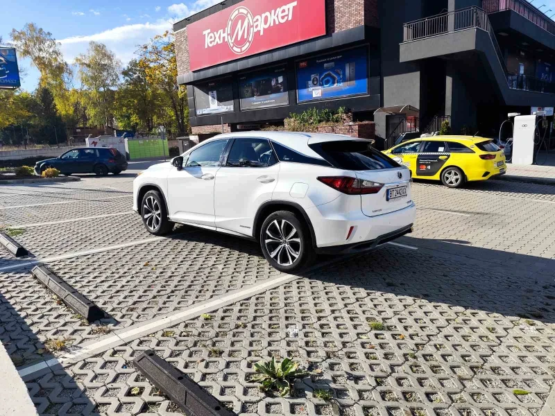 Lexus RX 450h Първи собственик, снимка 3 - Автомобили и джипове - 52517621