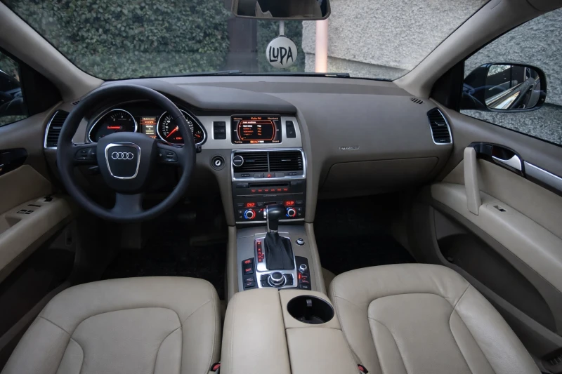 Audi Q7 Quattro, снимка 9 - Автомобили и джипове - 53143775