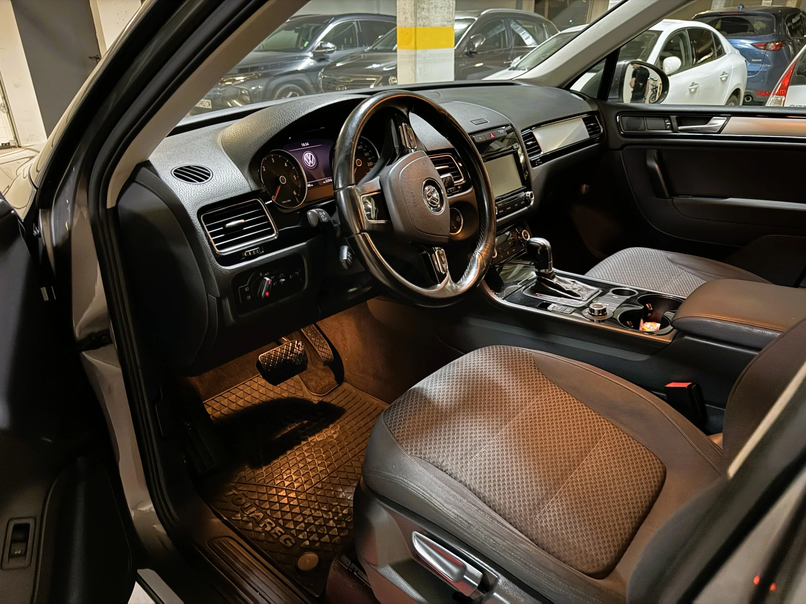 VW Touareg 3.0 TDI | Mobile.bg   12