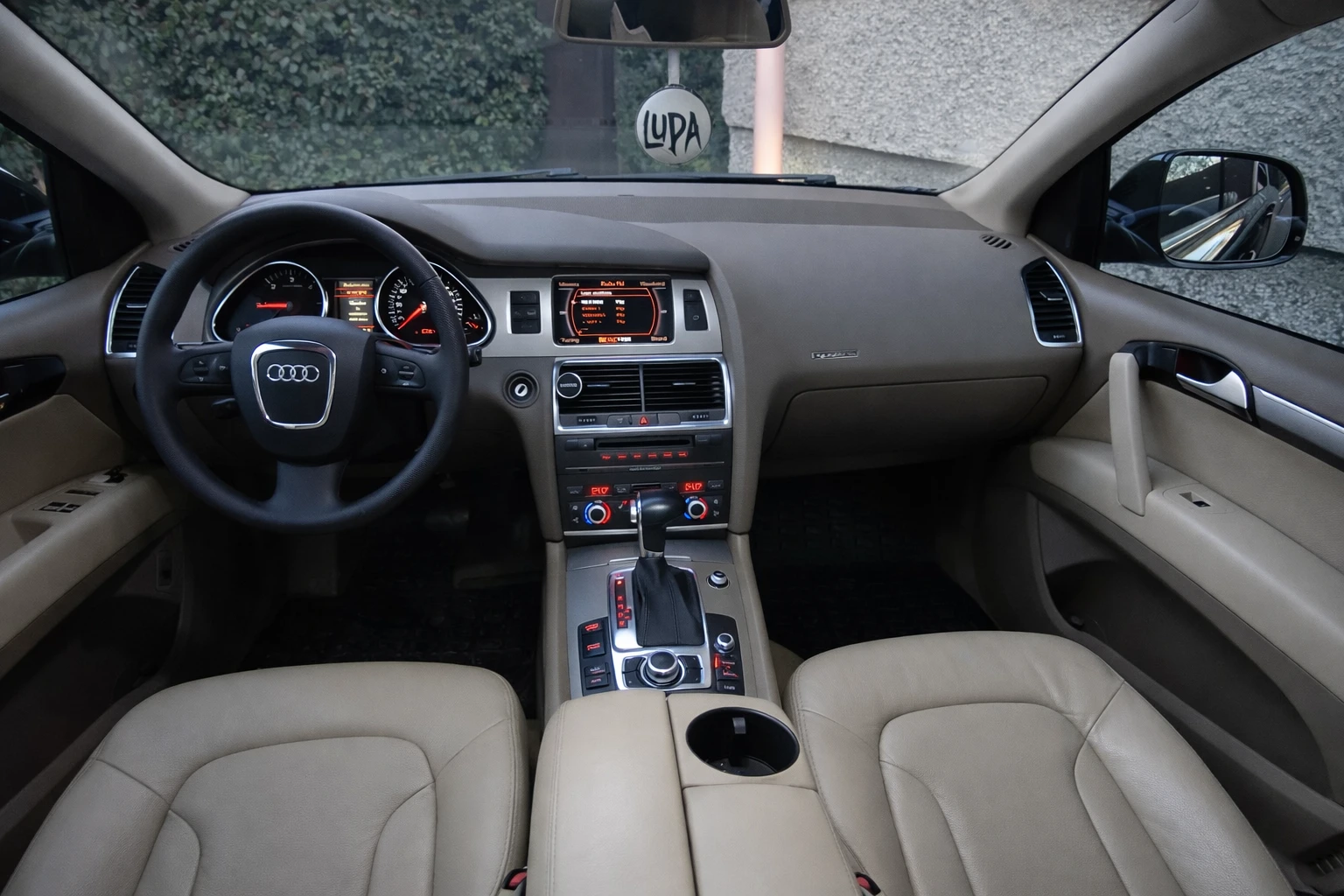 Audi Q7 Quattro - изображение 9