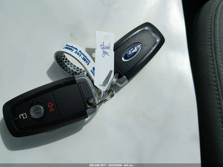 Ford Escape 1.5l Se, снимка 11 - Автомобили и джипове - 54860842