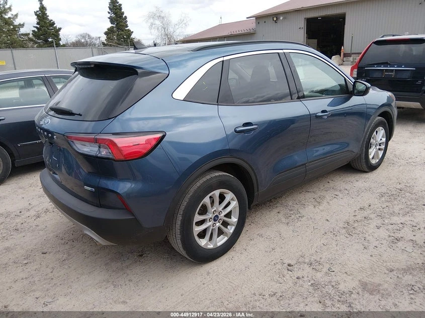 Ford Escape 1.5l Se, снимка 4 - Автомобили и джипове - 54860842