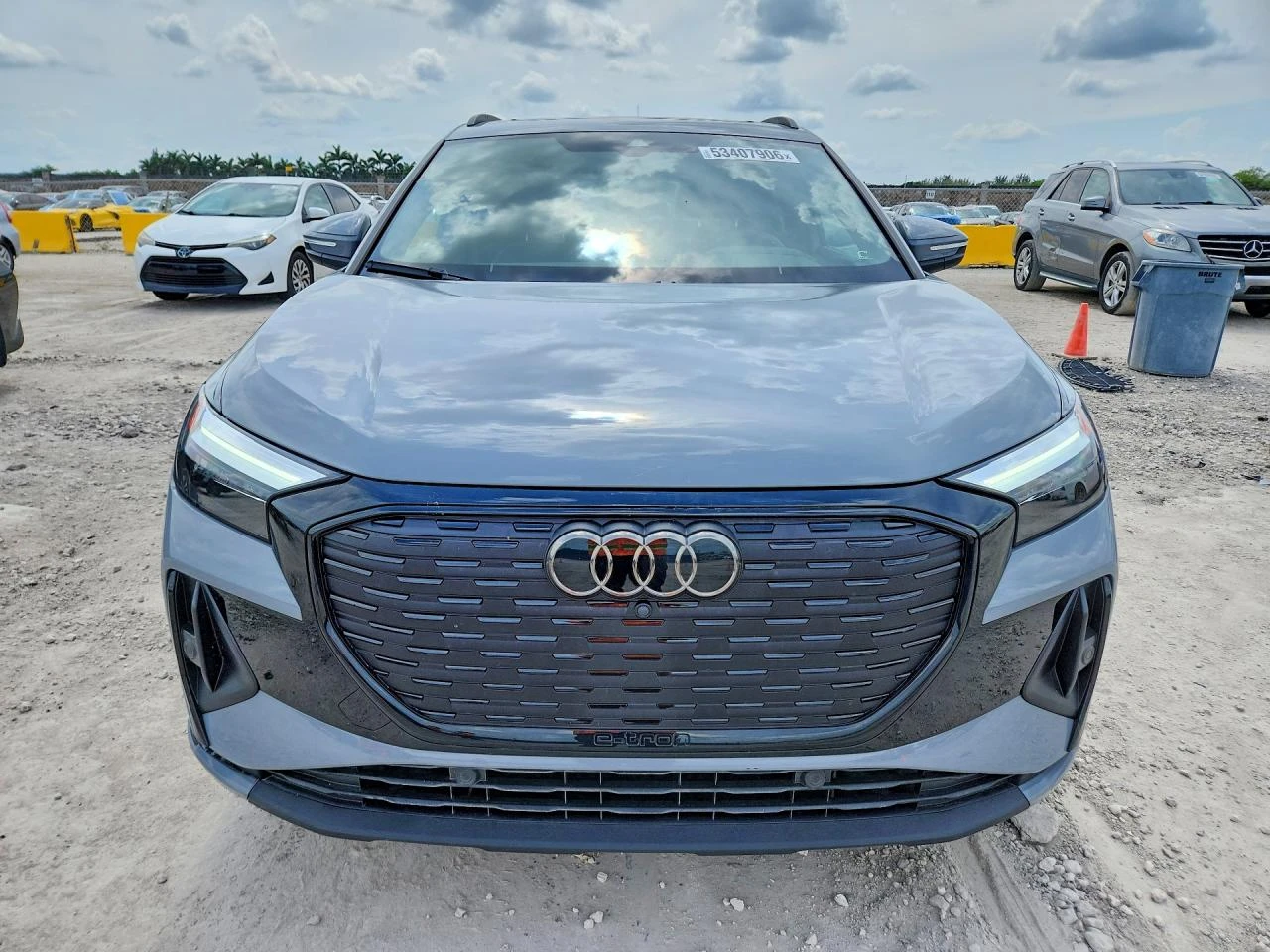Audi Q4 E-Tron Premium Plus, снимка 5 - Автомобили и джипове - 55246217
