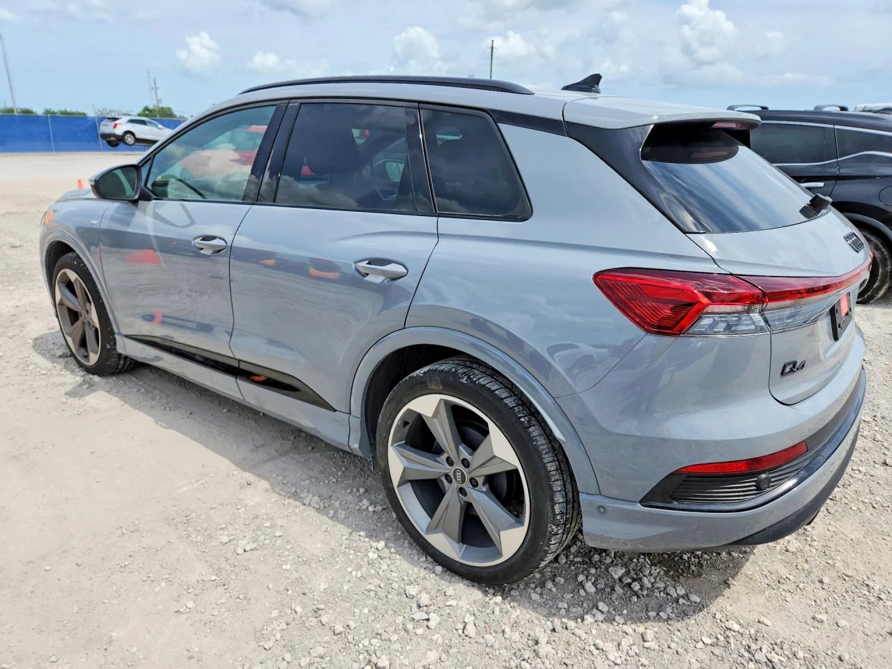Audi Q4 E-Tron Premium Plus, снимка 2 - Автомобили и джипове - 55246217