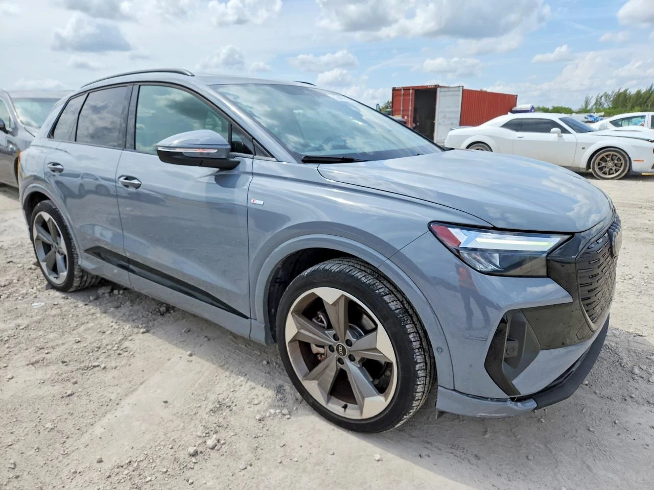 Audi Q4 E-Tron Premium Plus, снимка 4 - Автомобили и джипове - 55246217