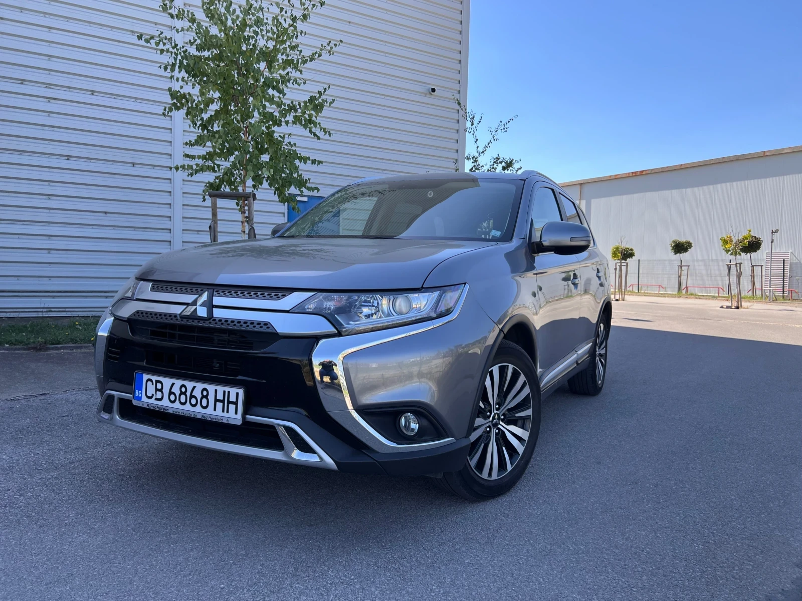 Mitsubishi Outlander, снимка 2 - Автомобили и джипове - 56016647