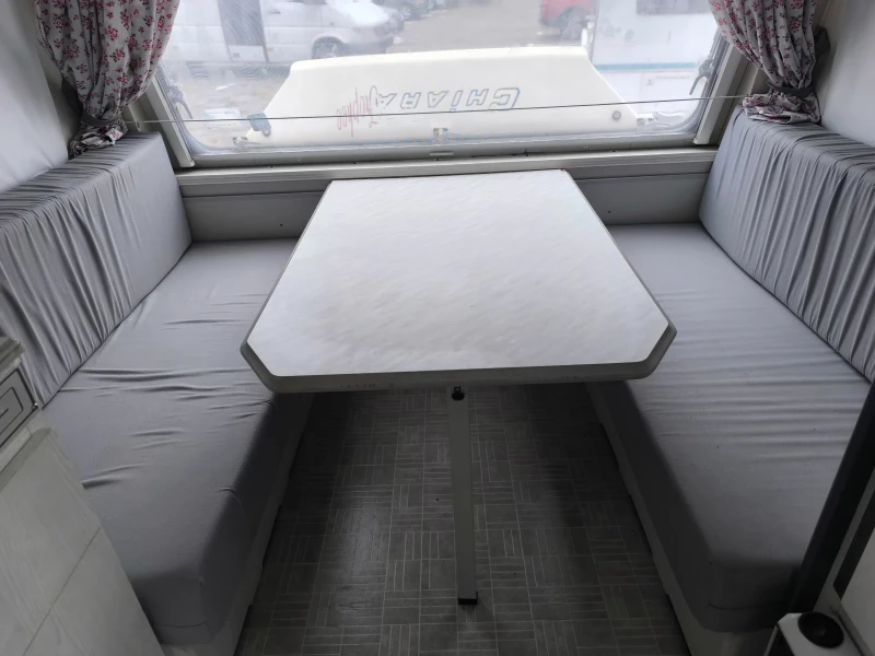 Каравана Chateau Cantara 330, снимка 10 - Каравани и кемпери - 52941788