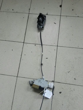 Брава врата предна дясна Пежо 407 2.0хди (десен волан)