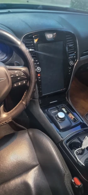 Chrysler 300c, снимка 12