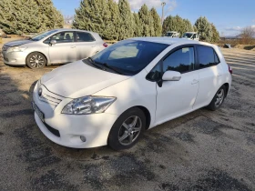 Toyota Auris  - изображение 1