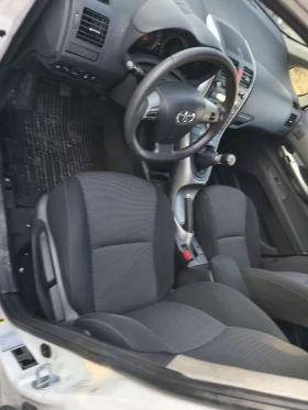 Toyota Auris, снимка 5