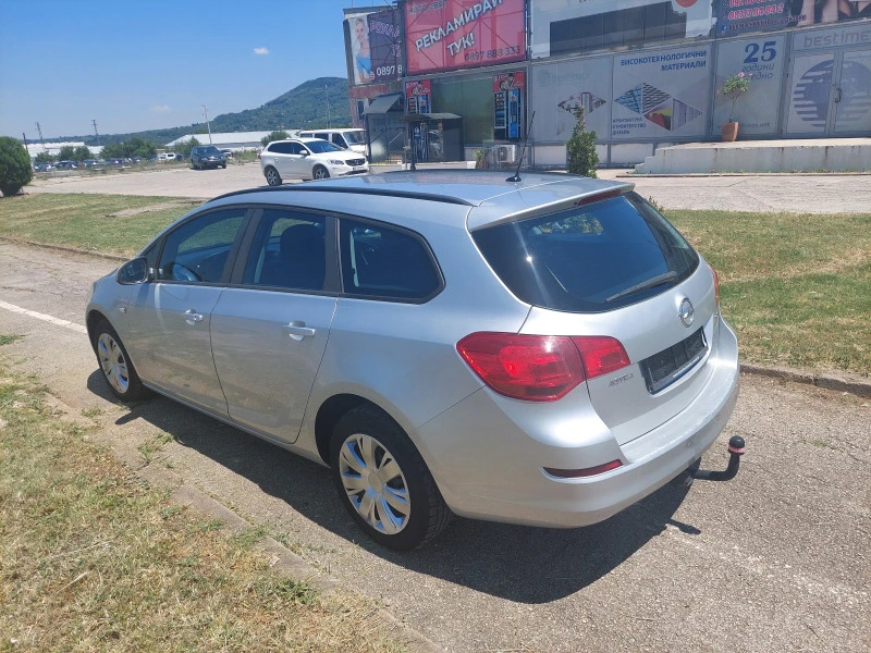 Opel Astra 1.7цдти 110к.с , снимка 6 - Автомобили и джипове - 47064539