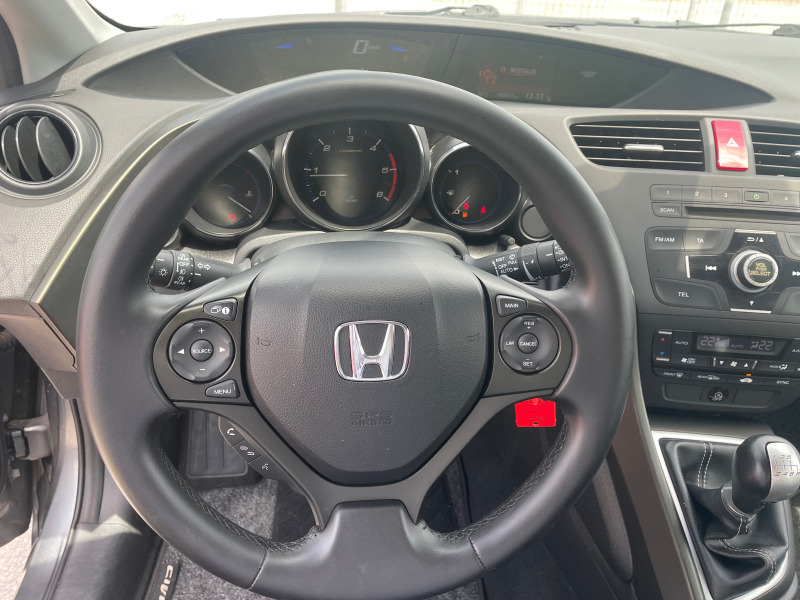 Honda Civic 1.6 i-DTEC, снимка 8 - Автомобили и джипове - 46444086