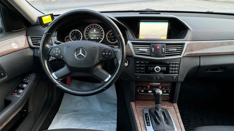 Mercedes-Benz E 220 220 CDI АВТОМАТИК, снимка 8 - Автомобили и джипове - 47289338