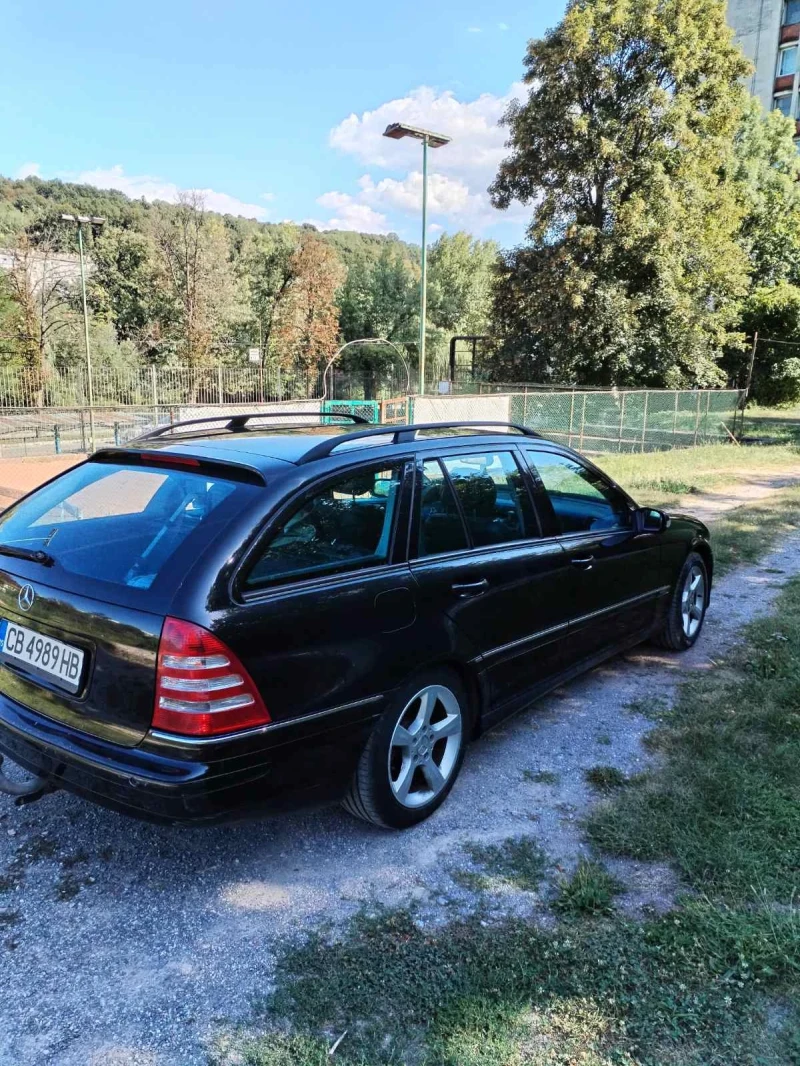 Mercedes-Benz C 220 Avangarde, снимка 2 - Автомобили и джипове - 47361197