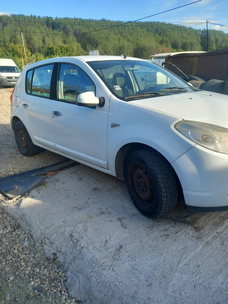 Dacia Sandero, снимка 4 - Автомобили и джипове - 47409323