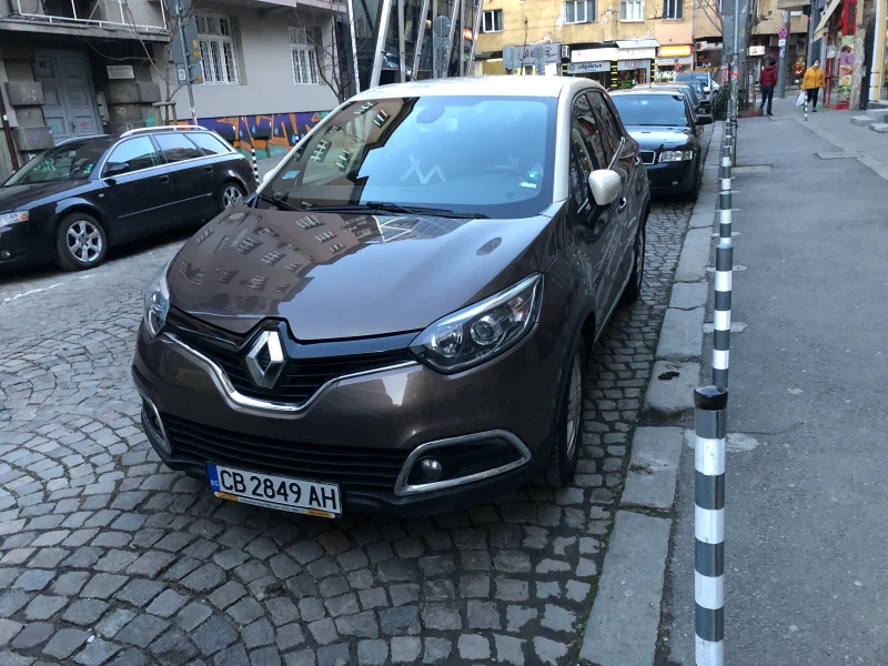 Renault Captur, снимка 5 - Автомобили и джипове - 47853712