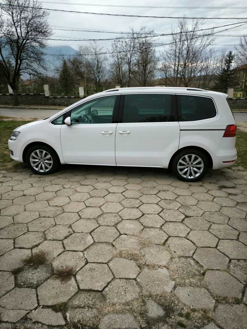 VW Sharan 2.0 TDI HIGH LINE  NAVI 6 + 1 TOP, снимка 3 - Автомобили и джипове - 48238162