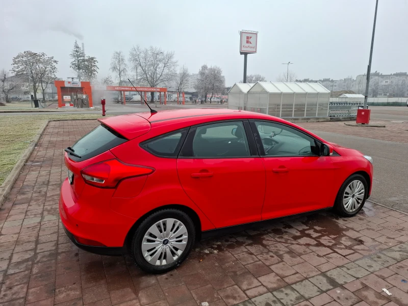 Ford Focus 1, 6 tdci, снимка 9 - Автомобили и джипове - 48510229