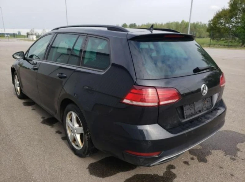 VW Golf 2.0D, снимка 6 - Автомобили и джипове - 48968133