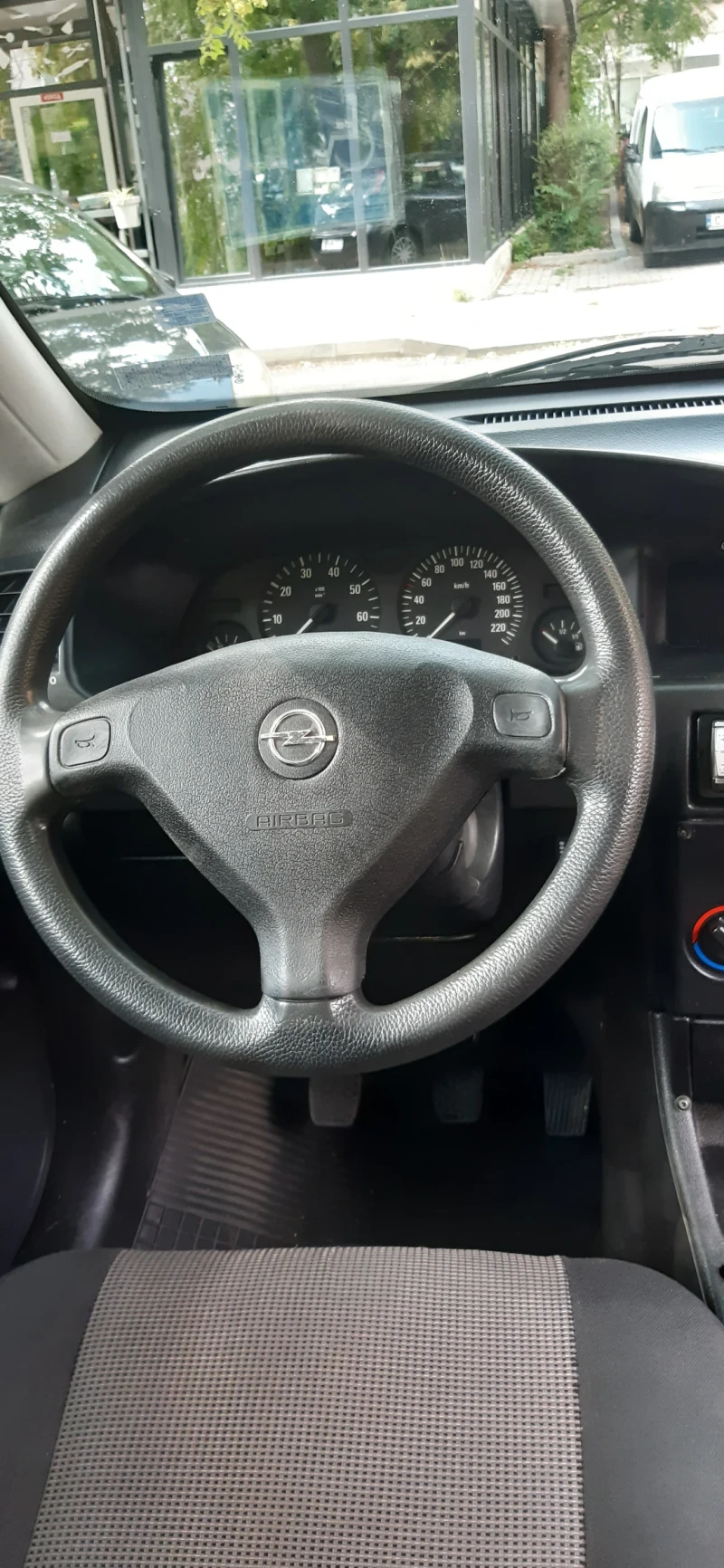 Opel Zafira 1.6, снимка 7 - Автомобили и джипове - 49225589