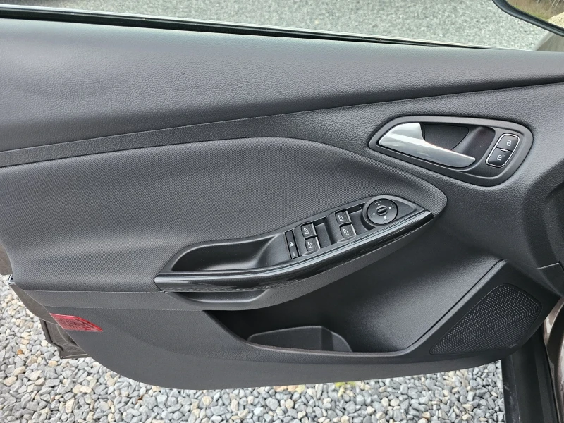 Ford Focus 1.5tdci 120k.s Kamera Podgrev volan, снимка 10 - Автомобили и джипове - 52281065