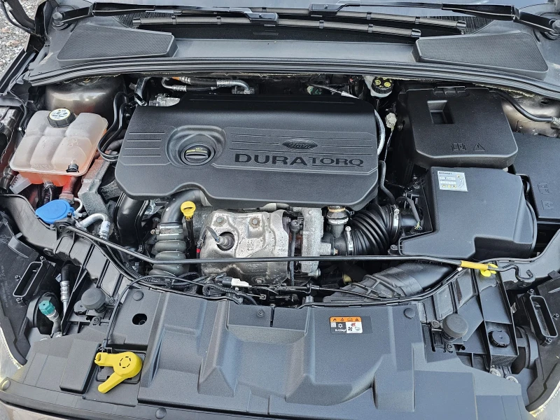 Ford Focus 1.5tdci 120k.s Kamera Podgrev volan, снимка 16 - Автомобили и джипове - 52281065