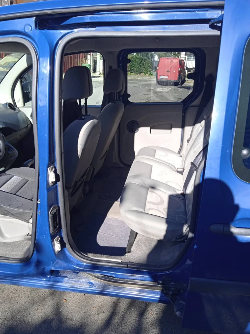 Renault Kangoo 1.5 dCi, снимка 7 - Автомобили и джипове - 52406088