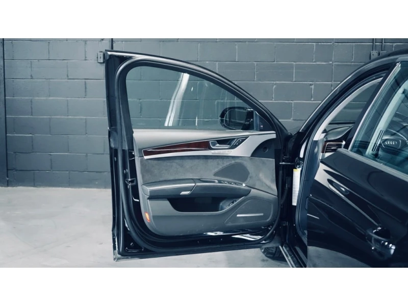 Audi A8 * PANO/360CAM/NAV/20 IN RIMS/DRIVE ASSIST/BOSE * C, снимка 12 - Автомобили и джипове - 52691187