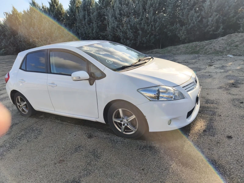 Toyota Auris, снимка 4 - Автомобили и джипове - 52693951