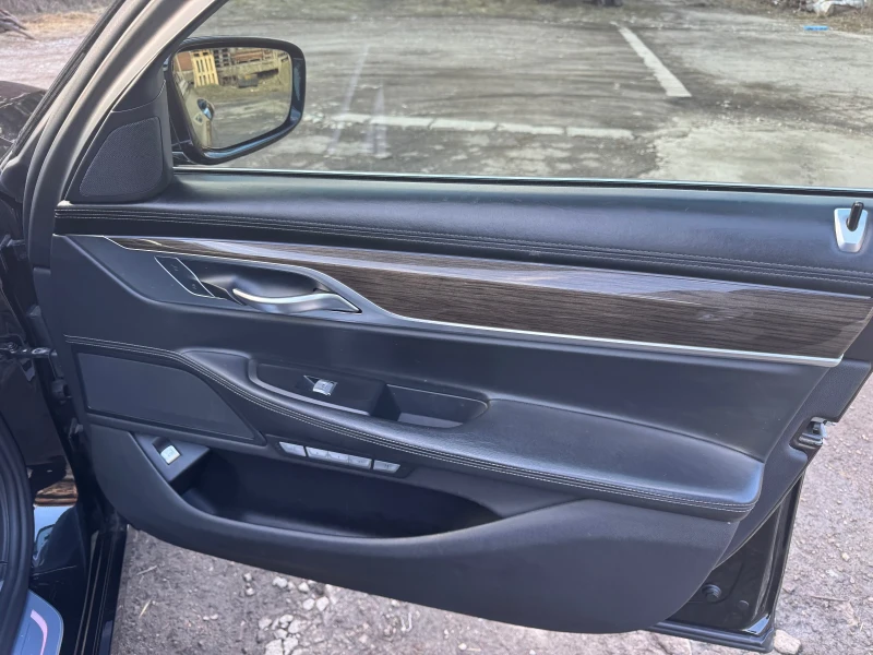 BMW 740, снимка 10 - Автомобили и джипове - 52747292