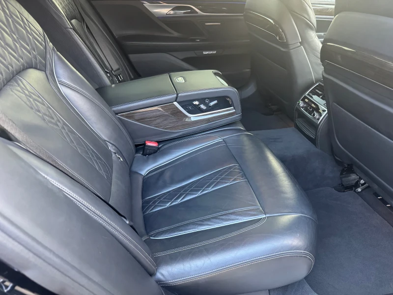 BMW 740, снимка 11 - Автомобили и джипове - 52747292