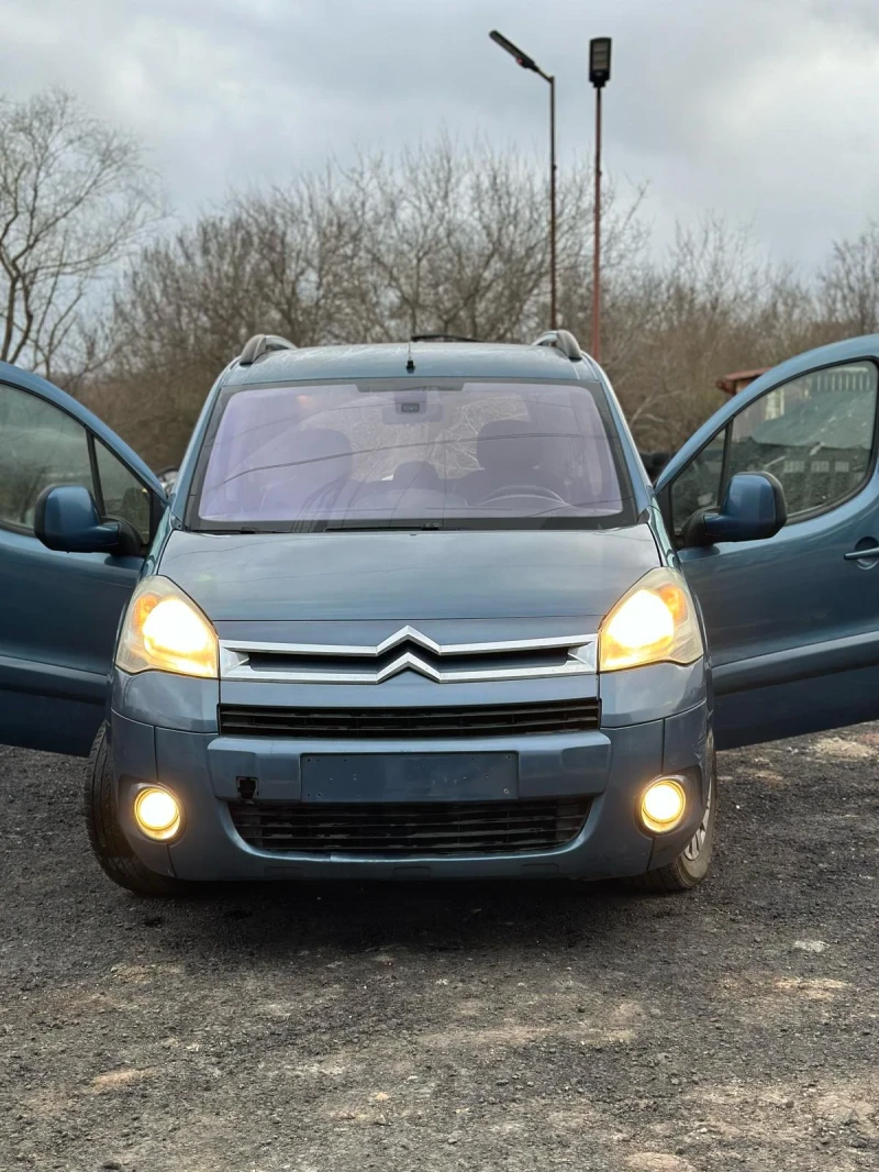 Citroen Berlingo 1.6 HDI, снимка 10 - Автомобили и джипове - 53056003