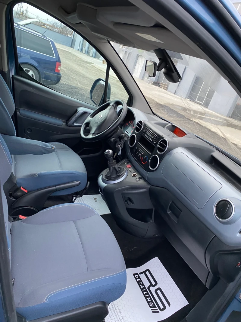 Citroen Berlingo 1.6 HDI, снимка 16 - Автомобили и джипове - 53056003