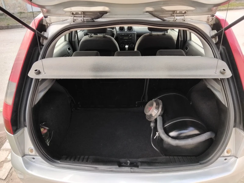 Ford Fiesta 1.4i.80k + КЛИМА + ГАЗОВ ИНЖЕКЦИОН , снимка 13 - Автомобили и джипове - 53496705